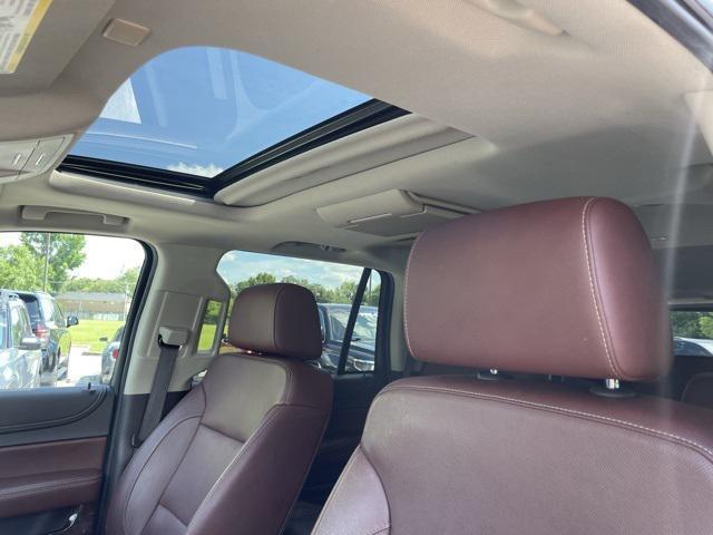 Photo of 2020 Iridescent Pearl Tricoat Chevrolet Tahoe