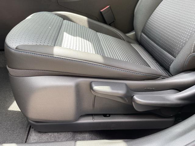Photo of 2025 Summit White Chevrolet Trax