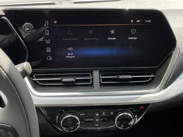 Photo of 2025 Summit White Chevrolet Trax
