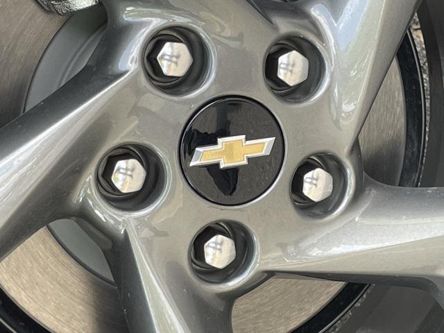 Photo of 2025 Summit White Chevrolet Trax