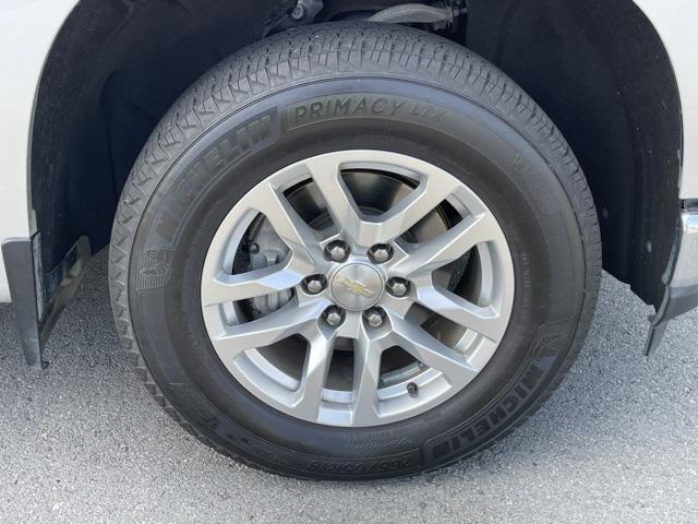 Photo of 2020 Silver Ice Metallic Chevrolet Silverado 1500