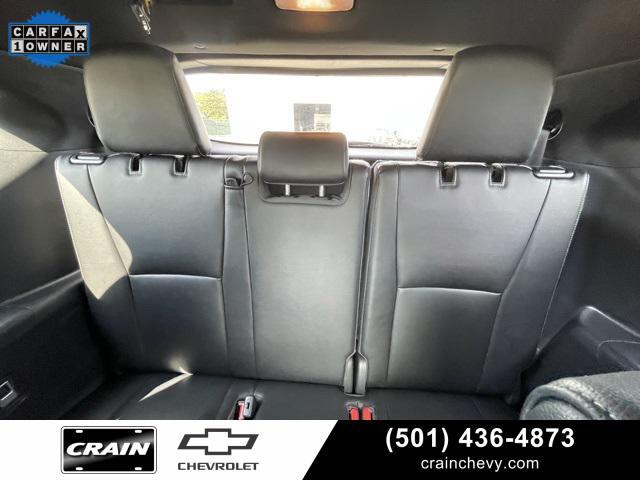 Photo of 2023 Midnight Black Metallic Toyota Highlander