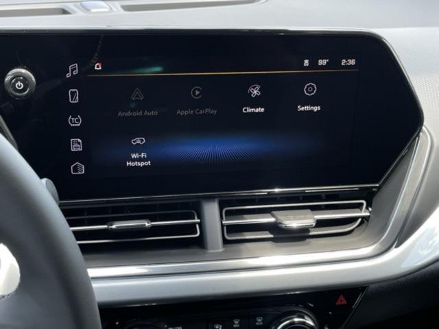 Photo of 2025 Summit White Chevrolet Trax