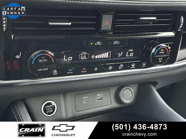 Photo of 2023 Pearl White Tricoat Nissan Rogue