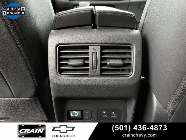 Photo of 2023 Pearl White Tricoat Nissan Rogue
