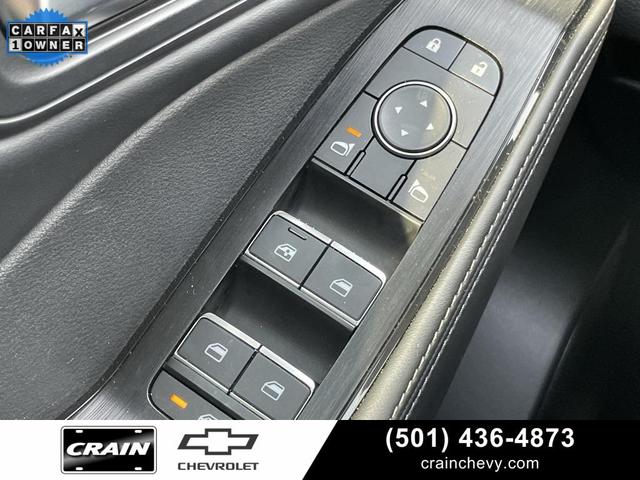Photo of 2023 Pearl White Tricoat Nissan Rogue