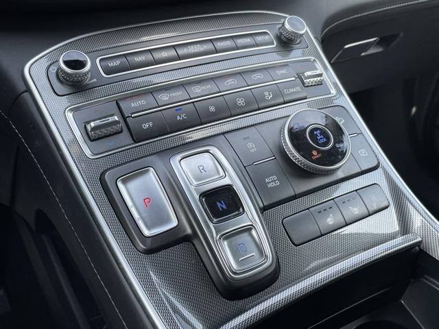 Photo of 2023 Shimmering Silver Hyundai SANTA FE