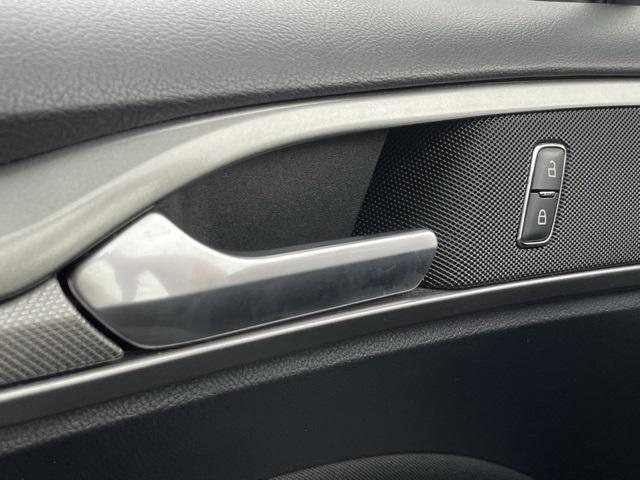 Photo of 2019 Agate Black Ford Fusion