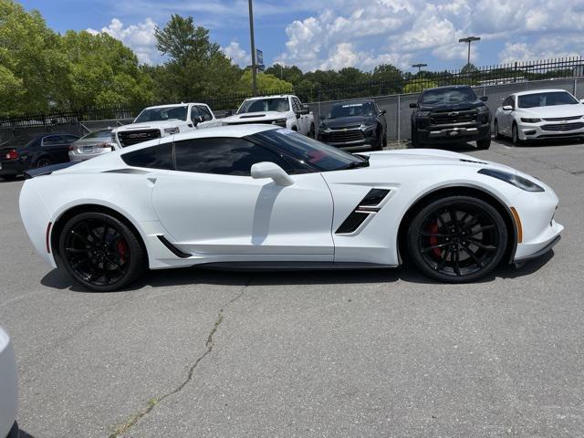 Photo of 2019 Arctic White Chevrolet Corvette