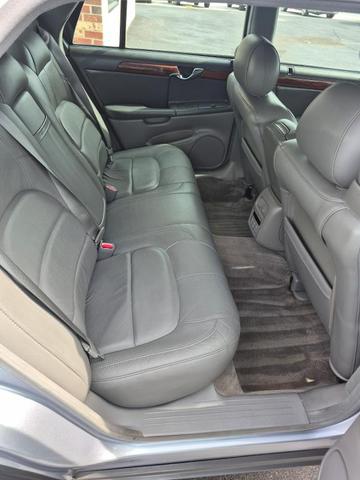 Photo of 2005 Blue Ice Cadillac DeVille
