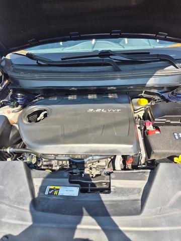Photo of 2014 True Blue Pearlcoat Jeep Cherokee