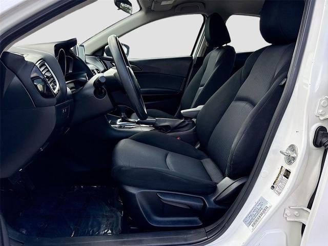 Photo of 2016 Snowflake White Pearl Mica Mazda Mazda3