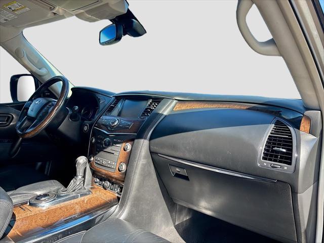 Photo of 2014 Platinum Graphite INFINITI QX80