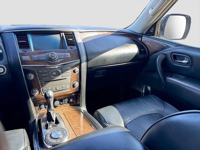 Photo of 2014 Platinum Graphite INFINITI QX80