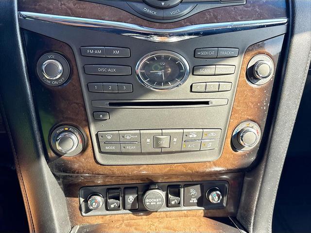 Photo of 2014 Platinum Graphite INFINITI QX80