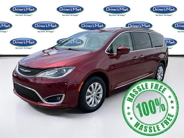 Photo of 2019 Velvet Red Pearlcoat Chrysler Pacifica