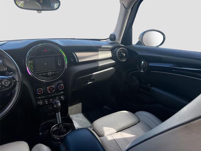 Photo of 2016 Midnight Black Metallic MINI Hardtop