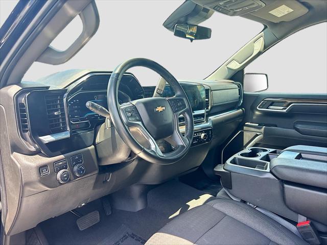 Photo of 2023 Black Chevrolet Silverado 1500