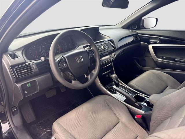 Photo of 2017 Crystal Black Pearl Honda Accord