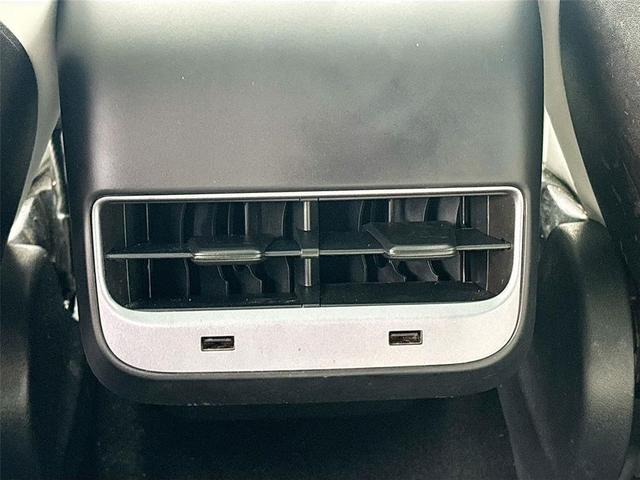 Photo of 2020 Pearl White Multi-Coat Tesla Model 3