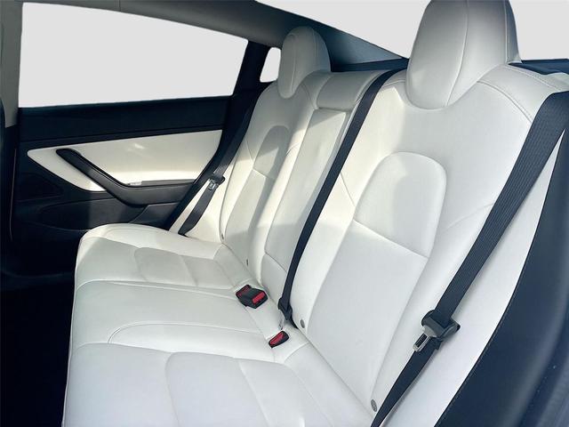 Photo of 2020 Pearl White Multi-Coat Tesla Model 3