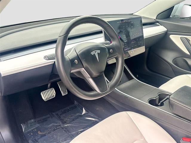 Photo of 2020 Pearl White Multi-Coat Tesla Model 3