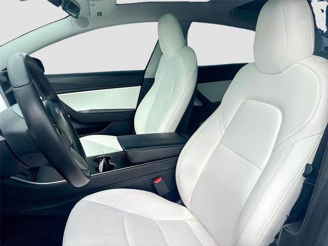 Photo of 2020 Pearl White Multi-Coat Tesla Model 3