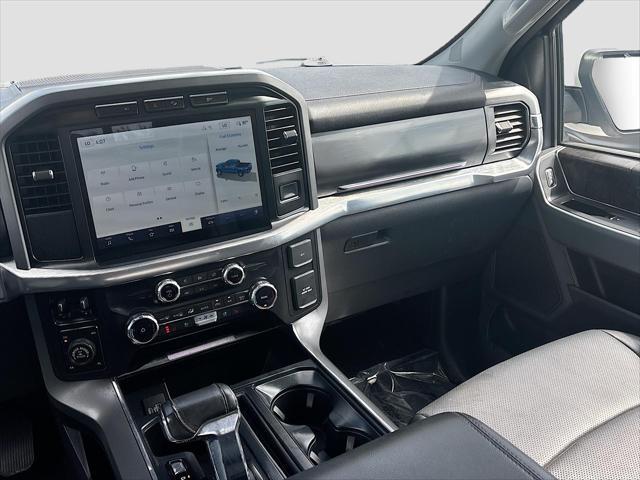 Photo of 2022 Oxford White Ford F-150