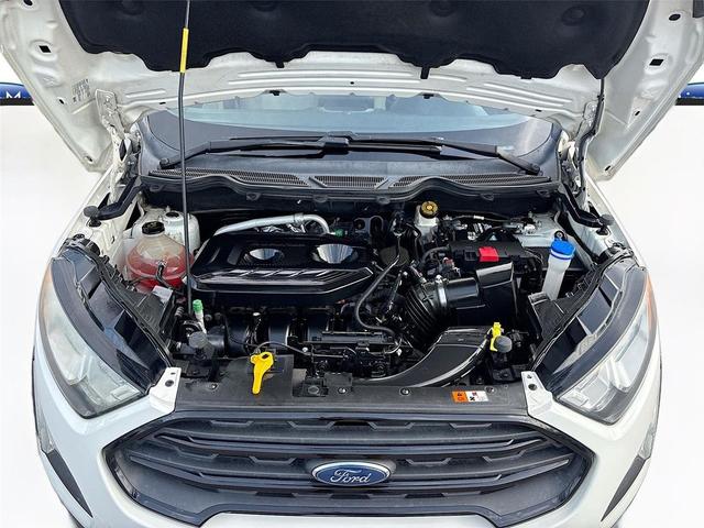 Photo of 2018 Diamond White Ford EcoSport