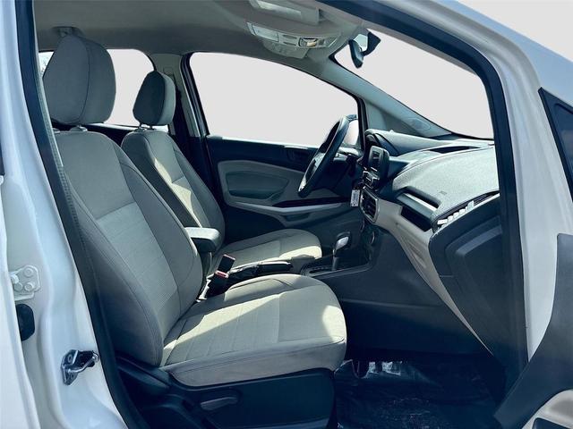 Photo of 2018 Diamond White Ford EcoSport