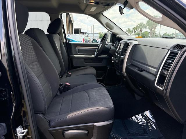 Photo of 2019 Diamond Black Crystal Pearlcoat RAM 1500 Classic