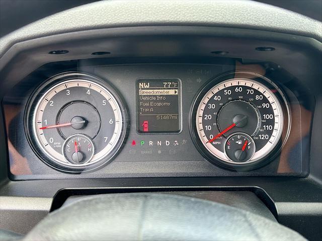 Photo of 2019 Diamond Black Crystal Pearlcoat RAM 1500 Classic
