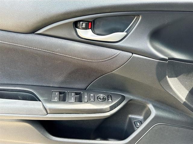 Photo of 2019 Lunar Silver Metallic Honda Insight