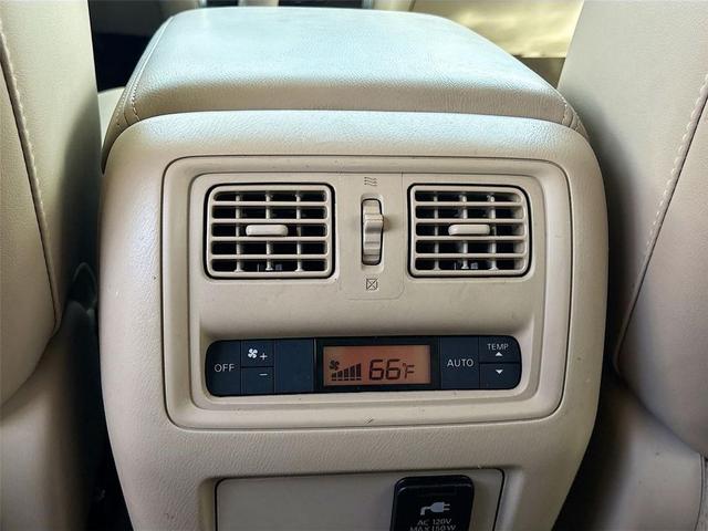 Photo of 2014 Cayenne Red Nissan Pathfinder