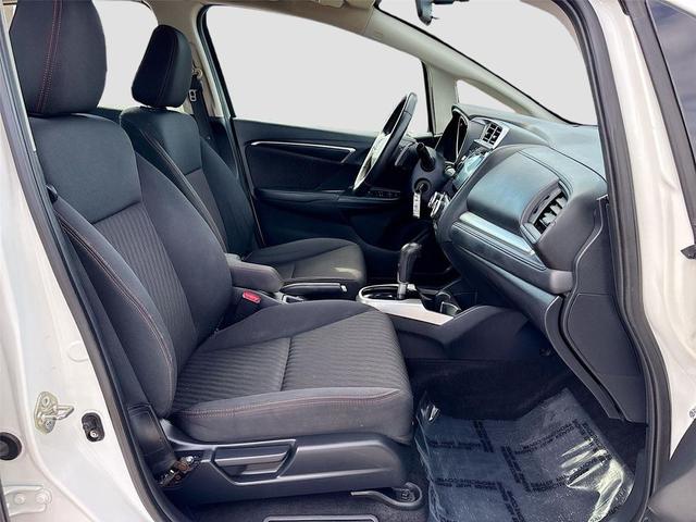 Photo of 2020 Platinum White Pearl Honda Fit