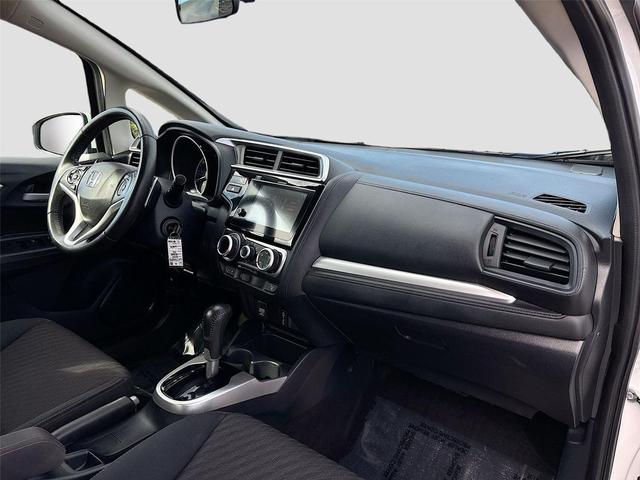 Photo of 2020 Platinum White Pearl Honda Fit