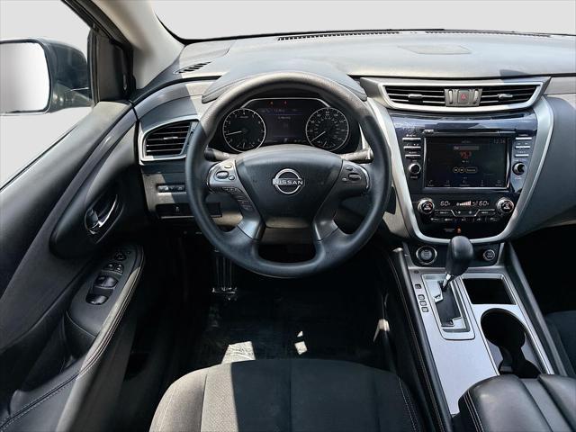 Photo of 2023 Super Black Nissan Murano
