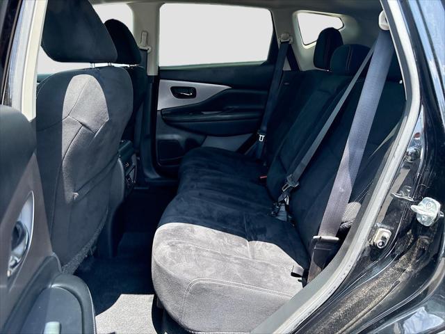 Photo of 2023 Super Black Nissan Murano