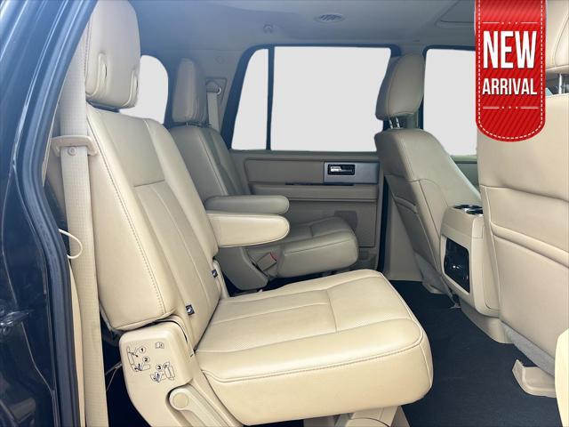 Photo of 2017 Shadow Black Ford Expedition EL