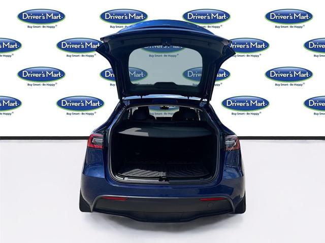 Photo of 2023 Deep Blue Metallic Tesla Model Y
