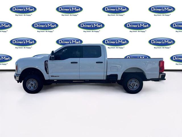 Photo of 2023 Oxford White Ford F-250
