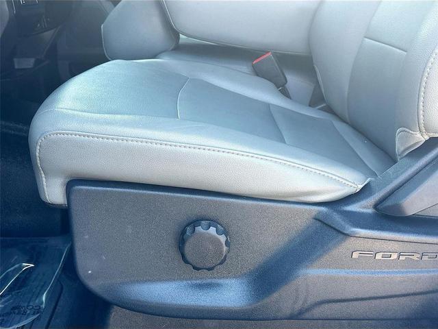 Photo of 2023 Oxford White Ford F-250