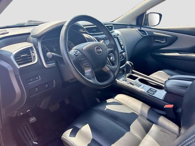 Photo of 2023 Super Black Nissan Murano
