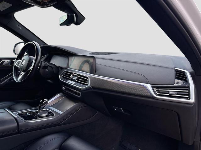 Photo of 2023 Alpine White BMW X6