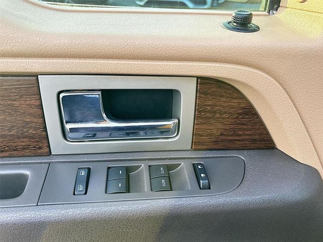 Photo of 2014 White Platinum Metallic Tri-Coat Ford F-150