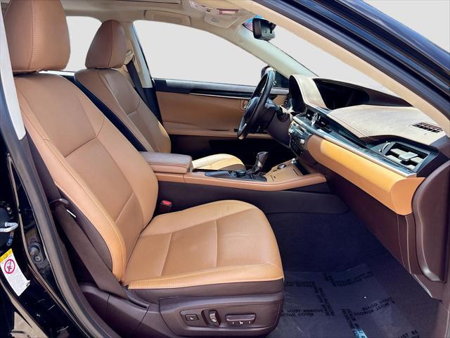 Photo of 2018 Obsidian Lexus ES 350