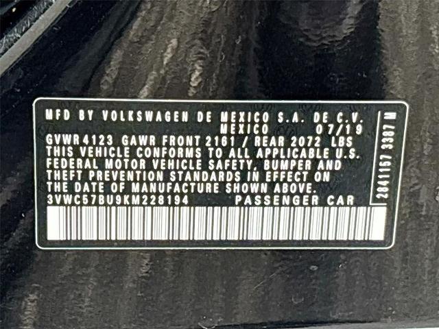 Photo of 2019 Black Uni Volkswagen Jetta