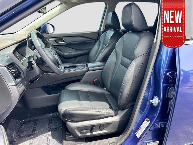 Photo of 2021 Caspian Blue Metallic Nissan Rogue