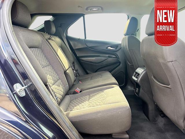 Photo of 2020 Midnight Blue Metallic Chevrolet Equinox