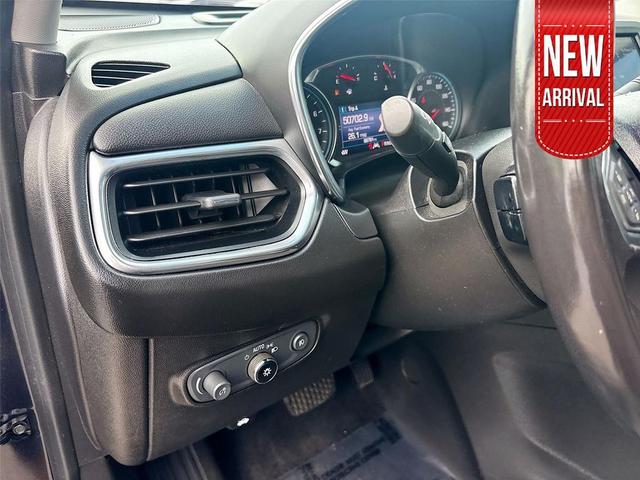 Photo of 2020 Midnight Blue Metallic Chevrolet Equinox